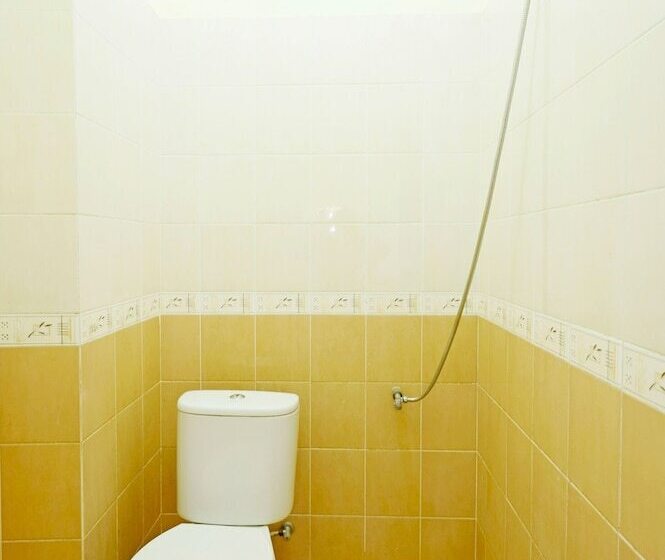 هتل Spot On 91591 Rafika Homestay Syariah