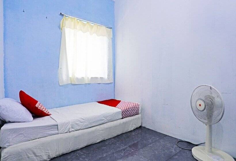 هتل Spot On 91591 Rafika Homestay Syariah