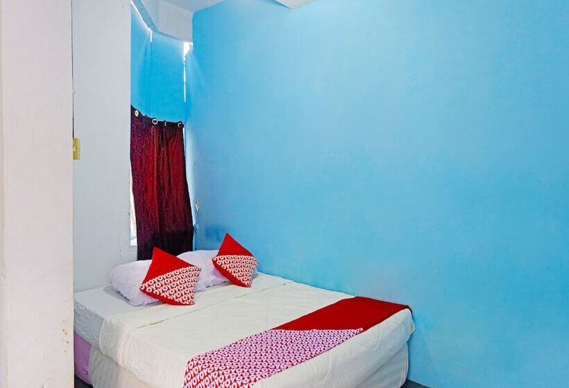 هتل Spot On 91591 Rafika Homestay Syariah