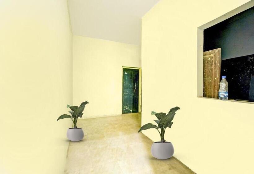 Spot On Hotel Landmark 3