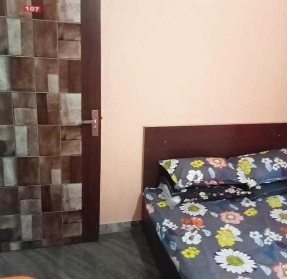 호텔 Spot On 92939 Vs White House