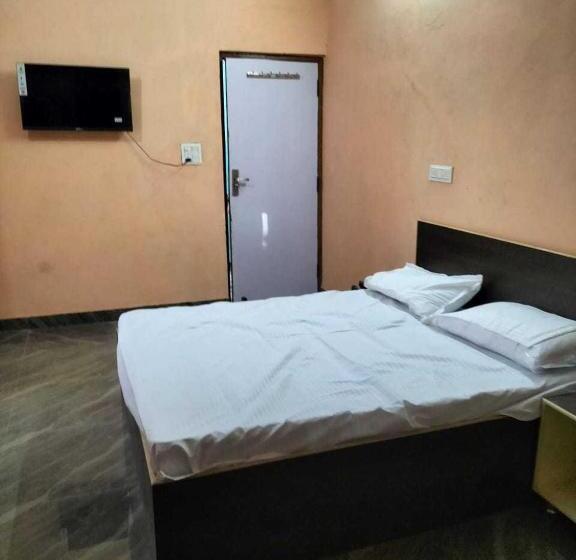 호텔 Spot On 92939 Vs White House