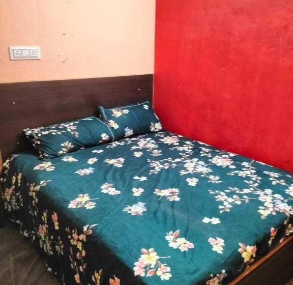 호텔 Spot On 92939 Vs White House