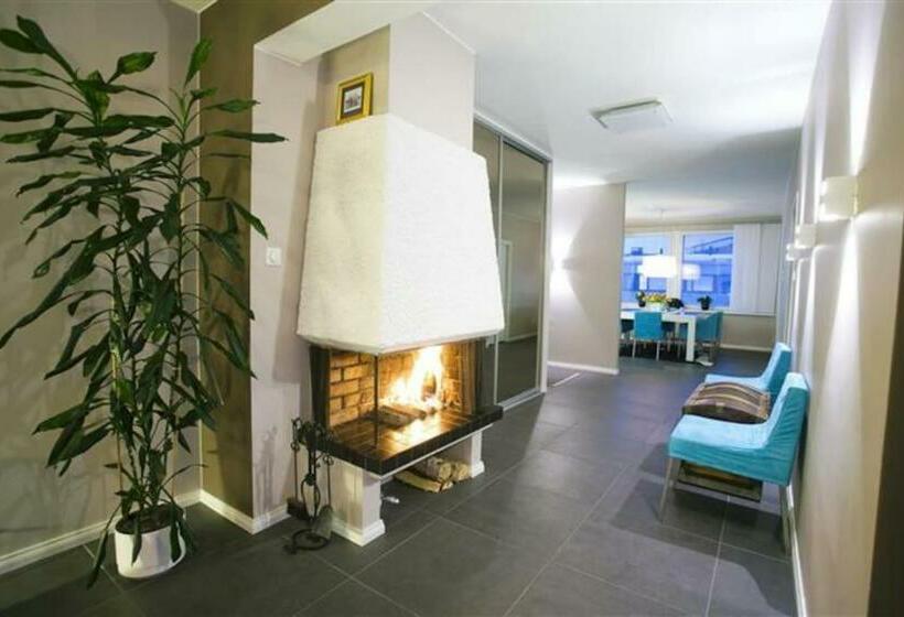 Majestic Penthouse With Sauna & High Speed Wi Fi And Parking