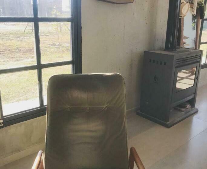 Moderna Casa En Las Paredes A 1 Km Del Aeropuerto