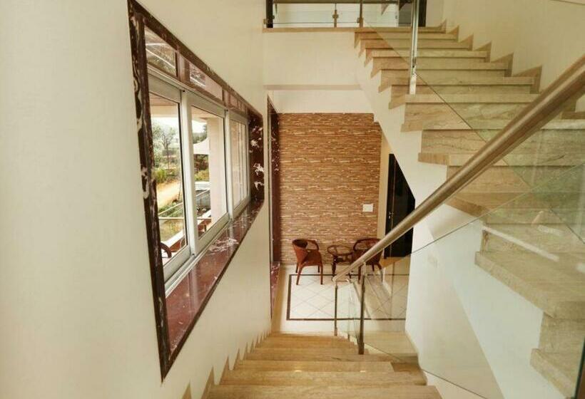 Mounte View 4bhk Villa Lonavala