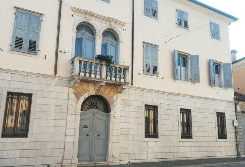 Palazzetto Scodellari