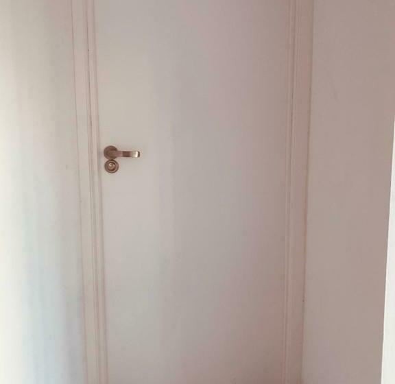 פנסיון Albergue Y Gelateria Il Nonno