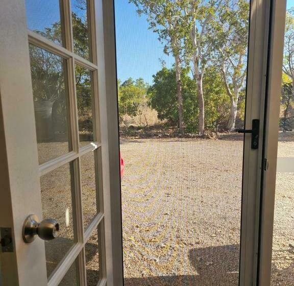 ペンション Almost Off Grid Tranquillity