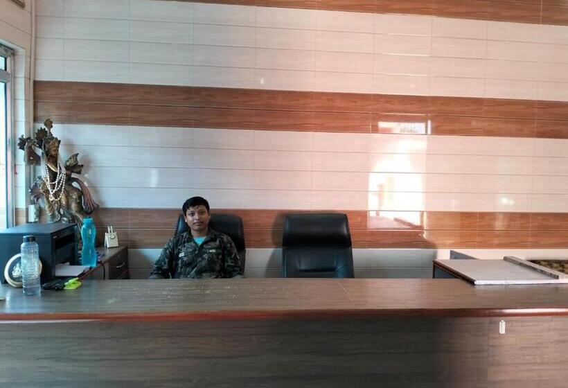 Suresh Guest House & Hotel By Wb Inn