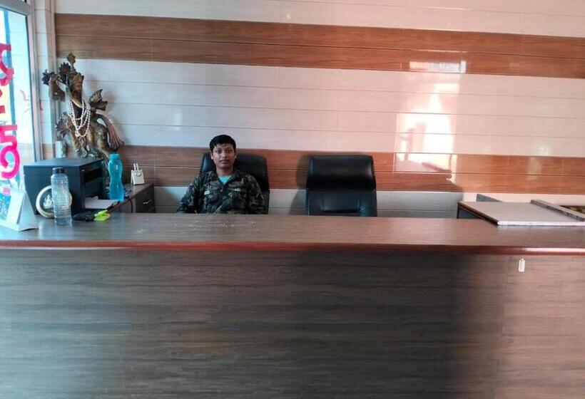 Suresh Guest House & Hotel By Wb Inn