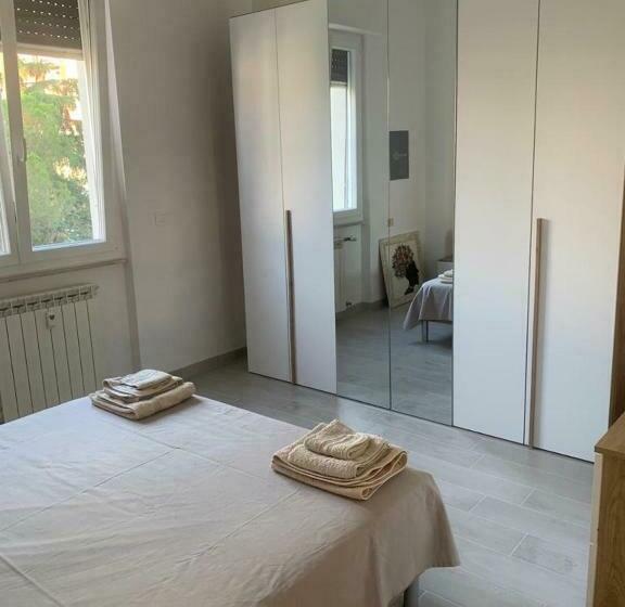 The Lookout Apartment