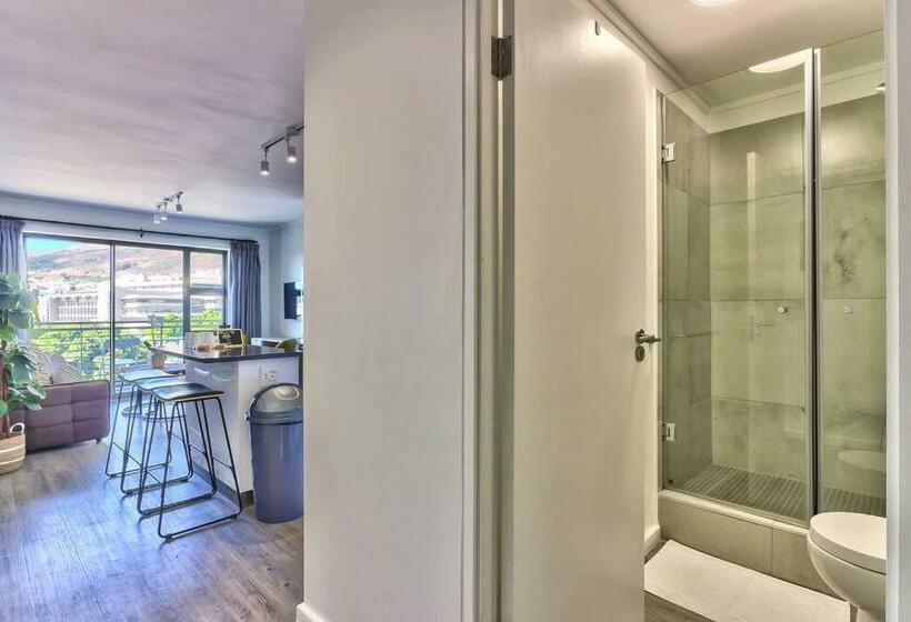 Working Professionals, Modern, Cozy, Wi Fi