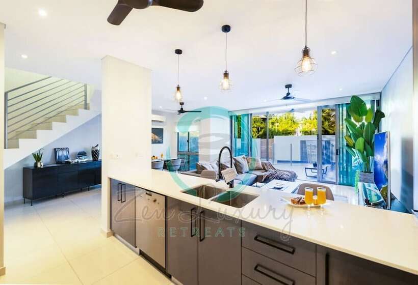 Zen Arctic Luxury 2 Story T/house + Pool & Markets