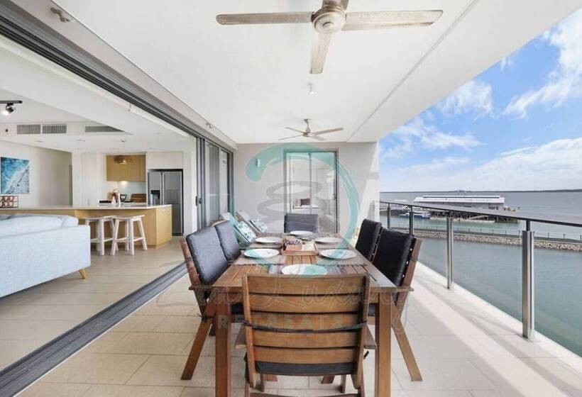 Sea Pearl Apartment At Waterfront