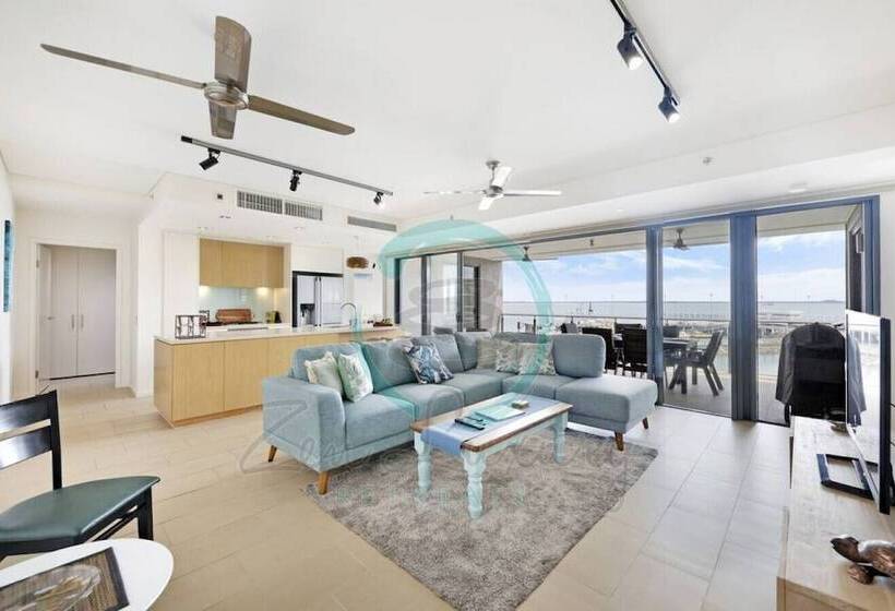 Sea Pearl Apartment At Waterfront