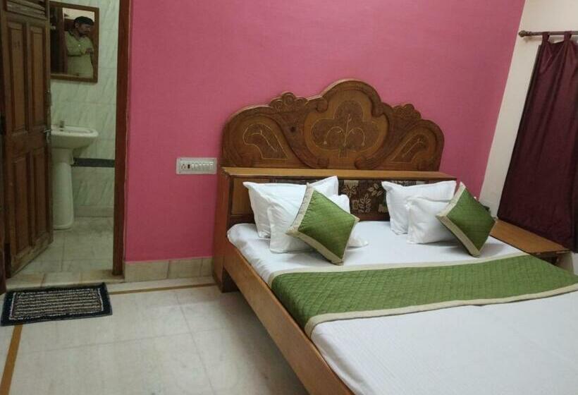 הוסטל Desert Prince