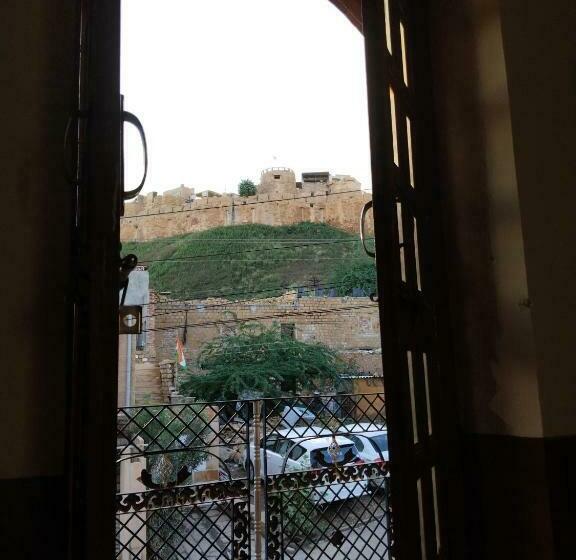 הוסטל Desert Prince