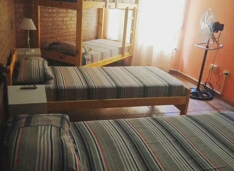 הוסטל La Casa Del Paraná   San Pedro