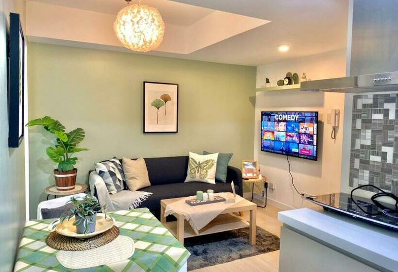 Amazing 2br With Pool View At Boracay Tower, Azure