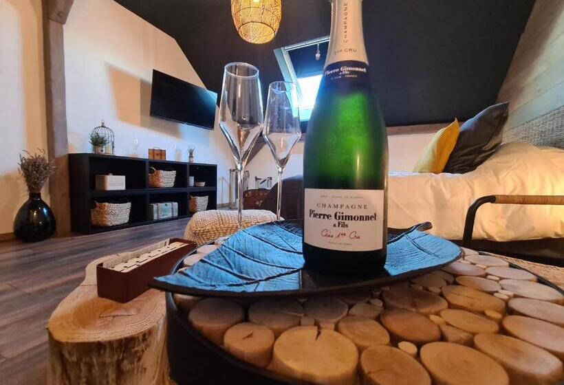 مبيت وإفطار La Suite Mélusine   Spa Du Souffle Du Saule