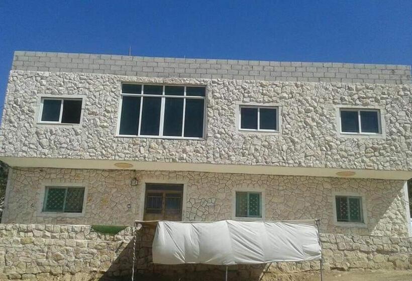 تختخواب و صبحانه Petra Paradise Home