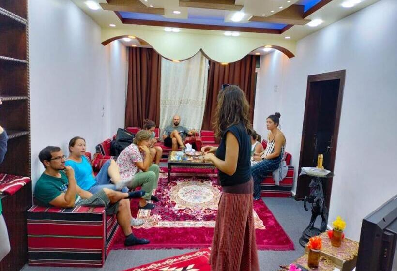 تختخواب و صبحانه Petra Paradise Home