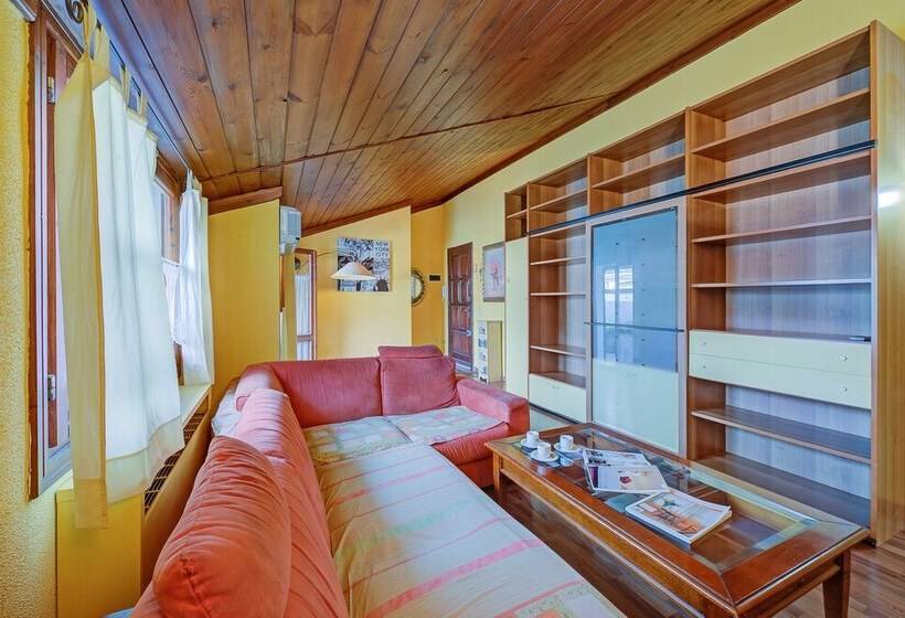 Cosy Loft 500m From Sea