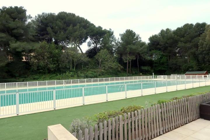 Domaine De La Coudoulière, Calme, Sans Vis à Vis, Proche Mer, Piscine