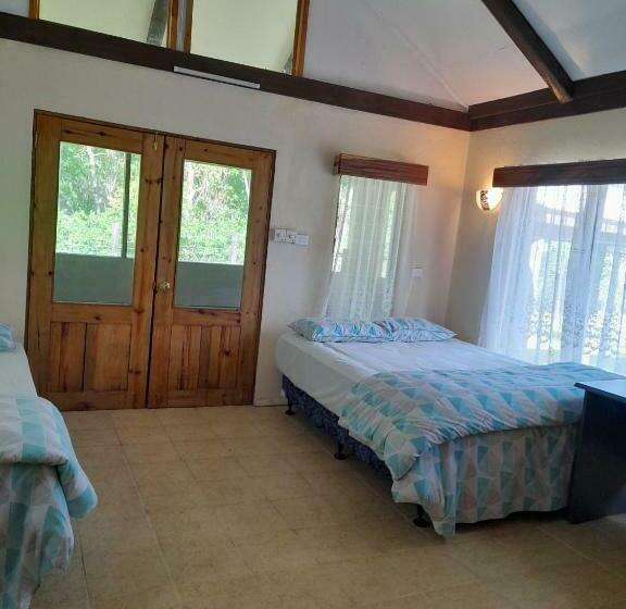 Fiji Fishing Holiday Bure