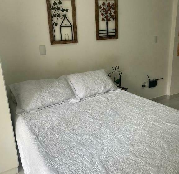 Flat Bervely Hills 308