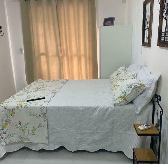 Flat Bervely Hills 308