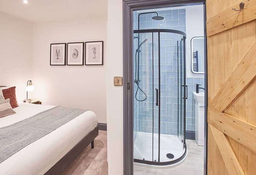 Host & Stay   Grumbles Cottage