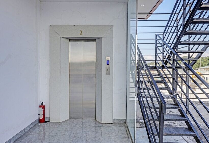 فندق Collection O 91586 Green House Tiban