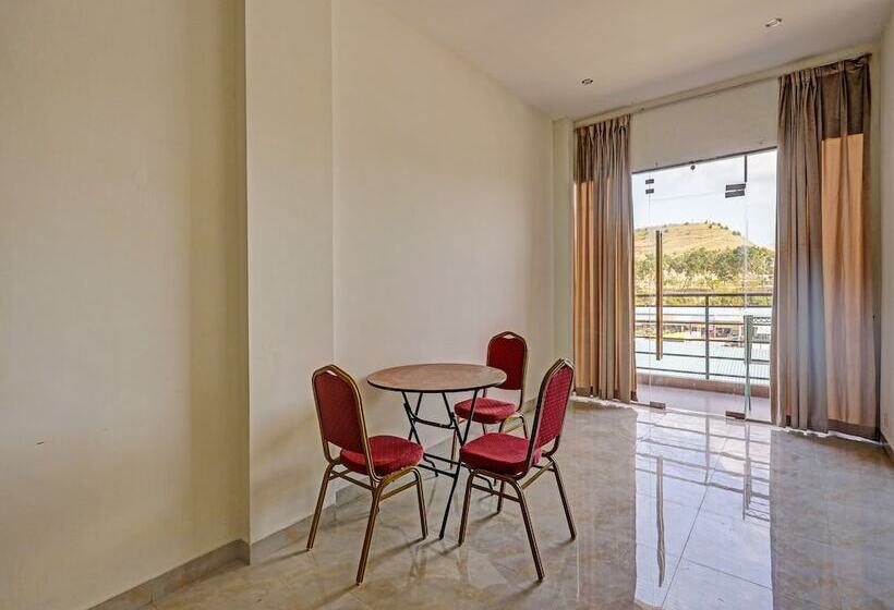 فندق Collection O 91586 Green House Tiban