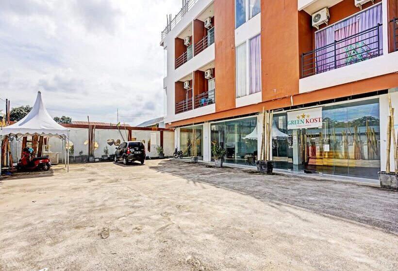 فندق Collection O 91586 Green House Tiban