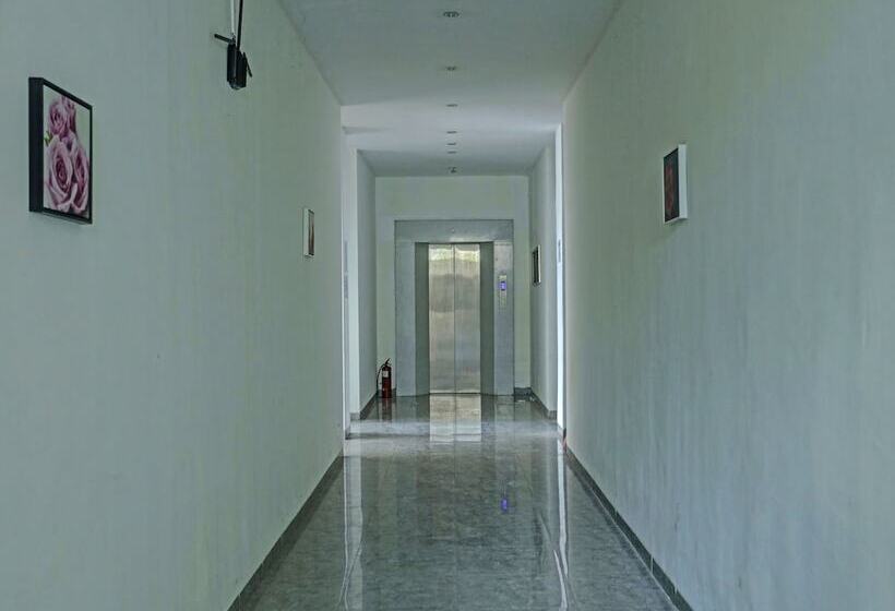 فندق Collection O 91586 Green House Tiban