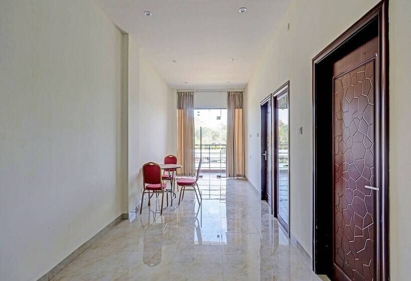 فندق Collection O 91586 Green House Tiban