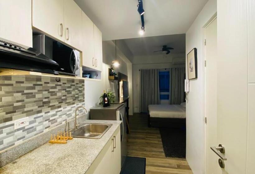 Hotel Cool Suite By Aki At Smdc Wind Residences Tagaytay