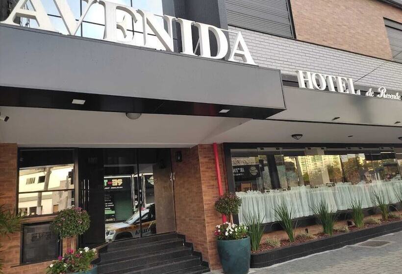 هتل کپسول Avenida Hotel De Resende