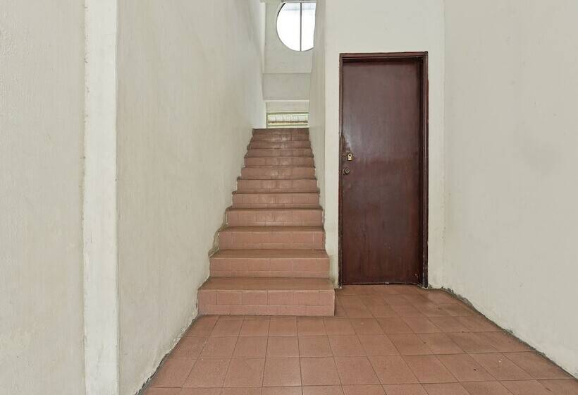 酒店 Oyo 90599 Villa De Rose