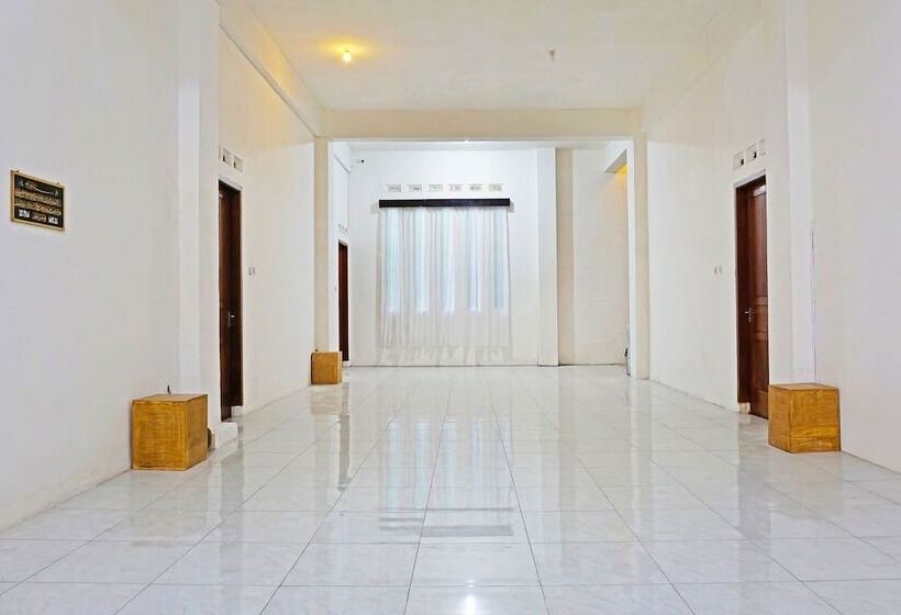 هتل Oyo 91571  Ss Bukit Cemara Syariah