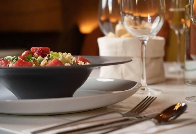 Отель Patio Santiago