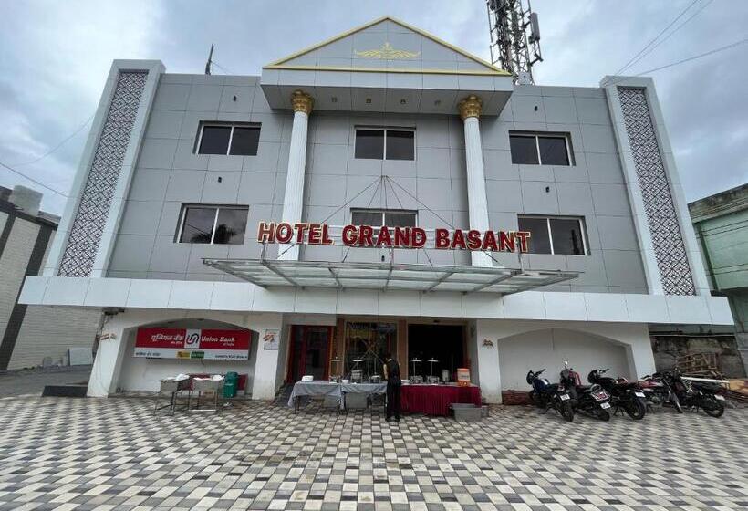 ホテル The Grand Basant