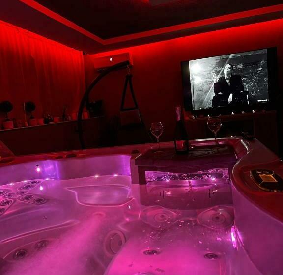 Jacuzzi Home