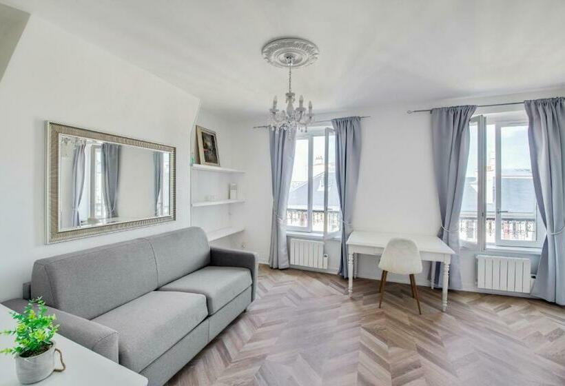 Le Milady  Versailles