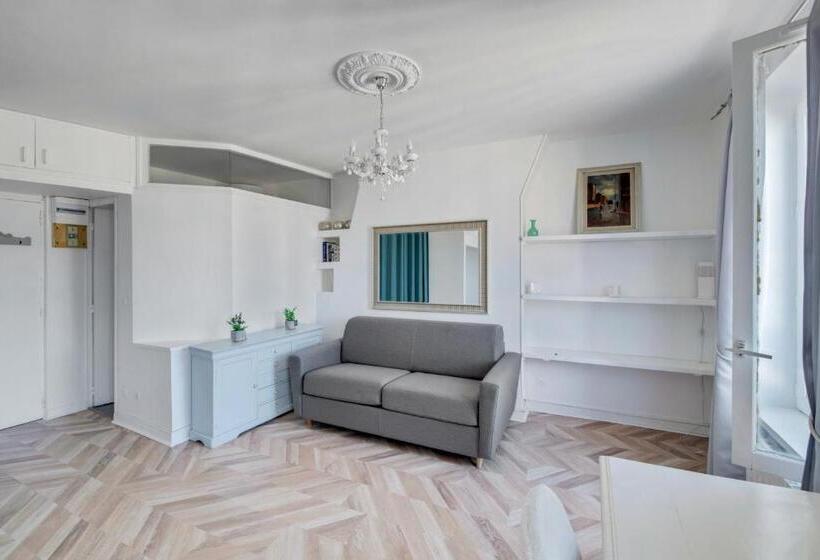 Le Milady  Versailles