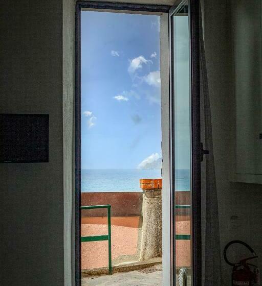 Manaview Pepita, Apartment With Sea View