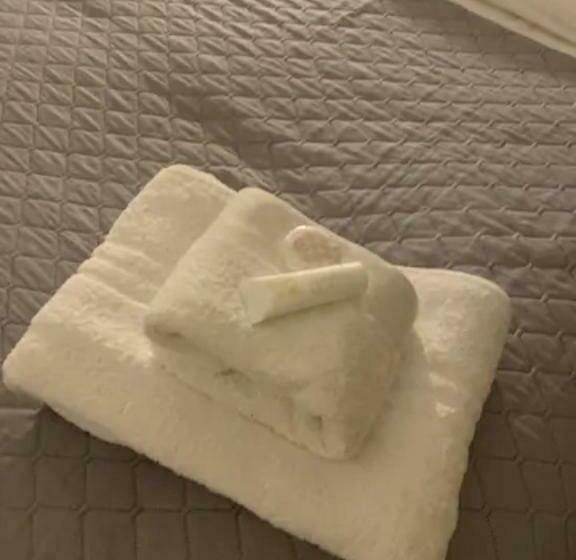 Midoon Guest   The Balcony   Grand Appartement Créteil Proche Paris