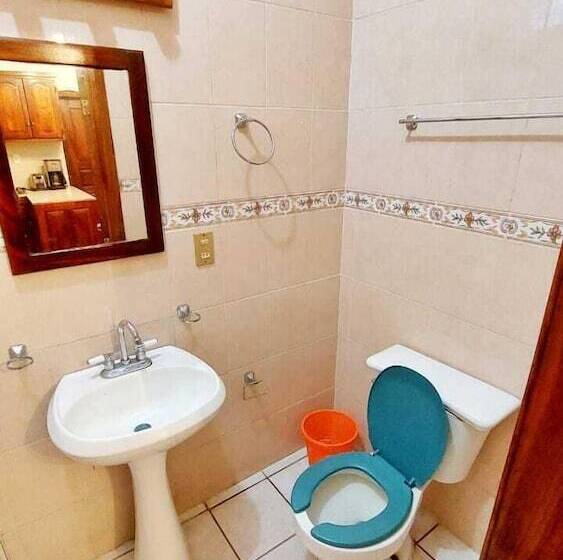 بنسيون Bungalows Mirna Manzanillo